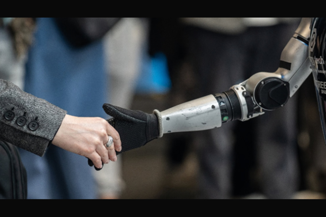 Beijing Set to Launch First AI Robot-Powered 4S Store